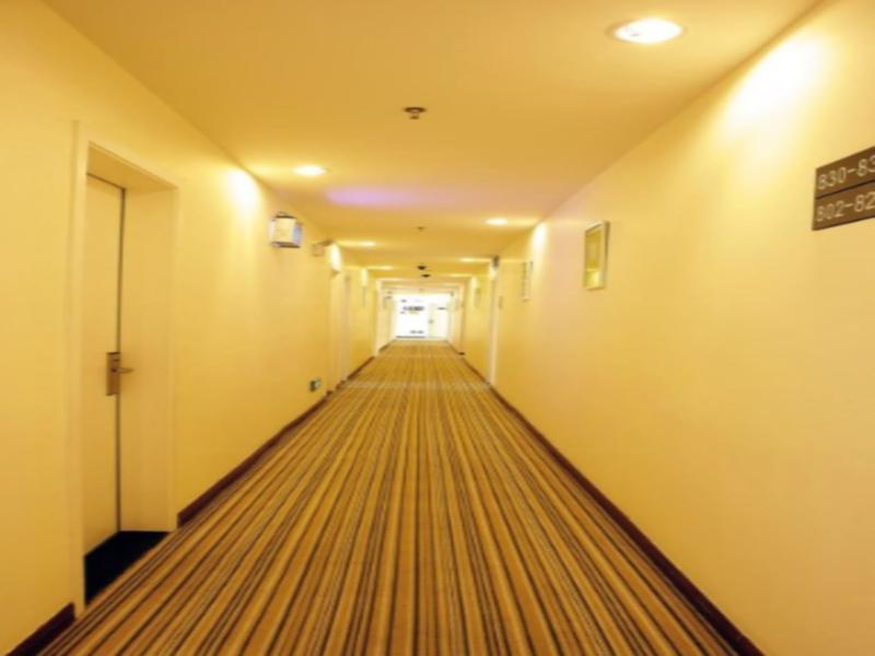 7Days Inn Xianning Hot Spring Pedestrian Street Shopping Park Exterior photo